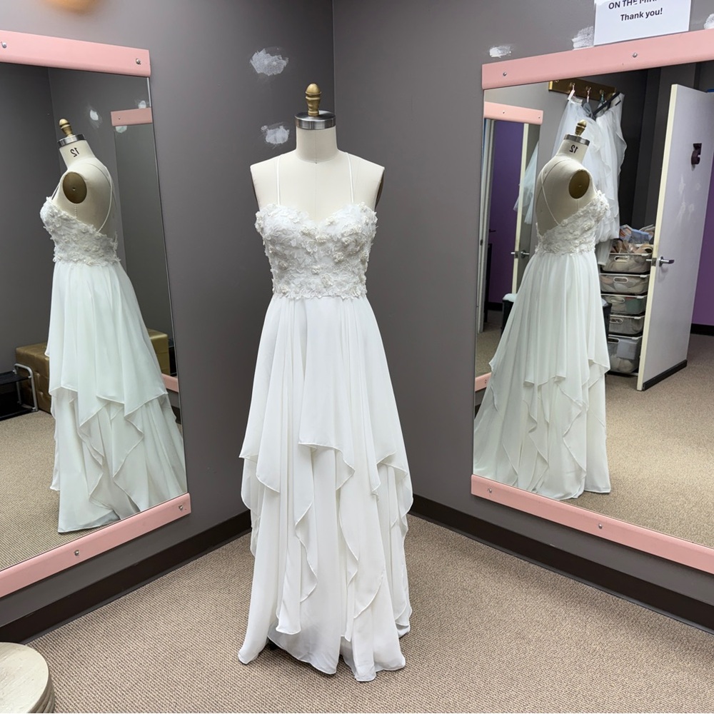Casablanca 3D Lace A-Line Wedding Dress – Sweetheart